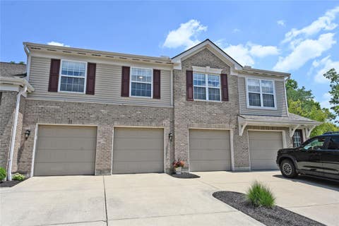 Condo For Sale - 1064 Heritage Green Drive<br/> Monroe, OH 45050