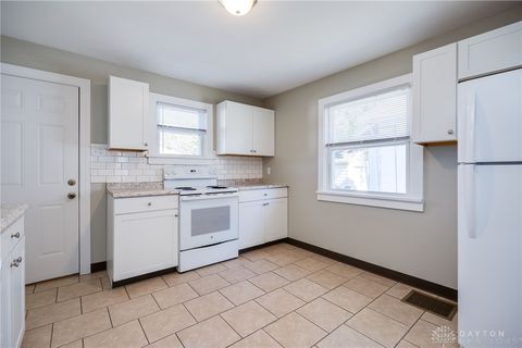 Tiny photo for 1025 Weng Avenue, Dayton, OH 45420 (MLS # 945559)