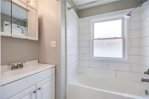 Tiny photo for 1025 Weng Avenue, Dayton, OH 45420 (MLS # 945559)