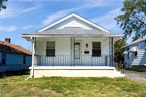 Photo of 1025 Weng Avenue, Dayton, OH 45420 (MLS # 945559)