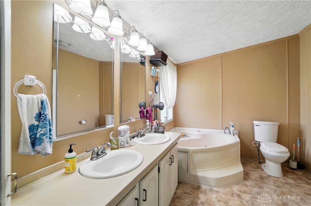 10820 W National Road, Brookville, Ohio image 39