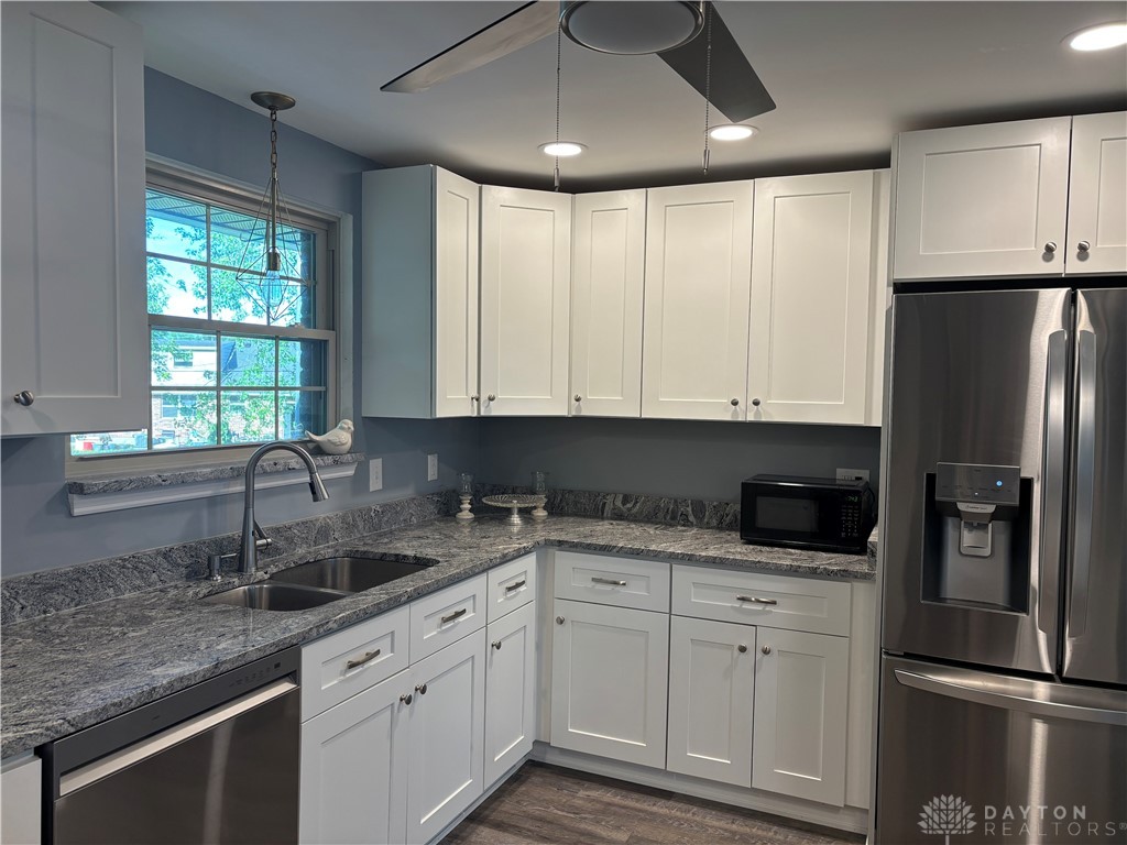 4367 Helena Court, Springfield, Ohio image 13