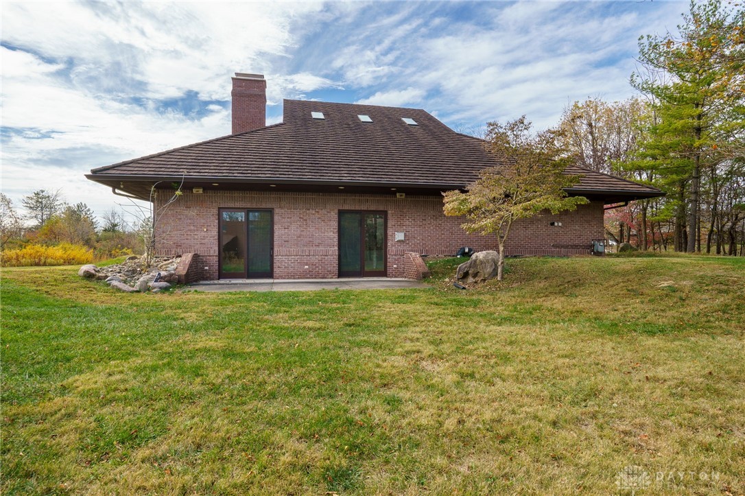 2230 Park Hills Drive, Fairborn, Ohio image 45