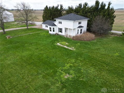 Photo of 5469 Davis Road, Jamestown Vlg, OH 45335 (MLS # 931174)