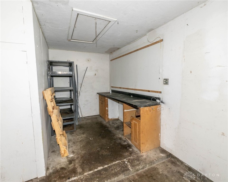 6137 Rosecrest Drive, Dayton, Ohio image 29