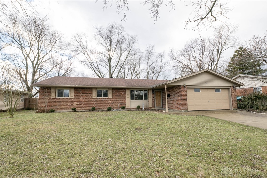 6137 Rosecrest Drive, Dayton, Ohio image 1