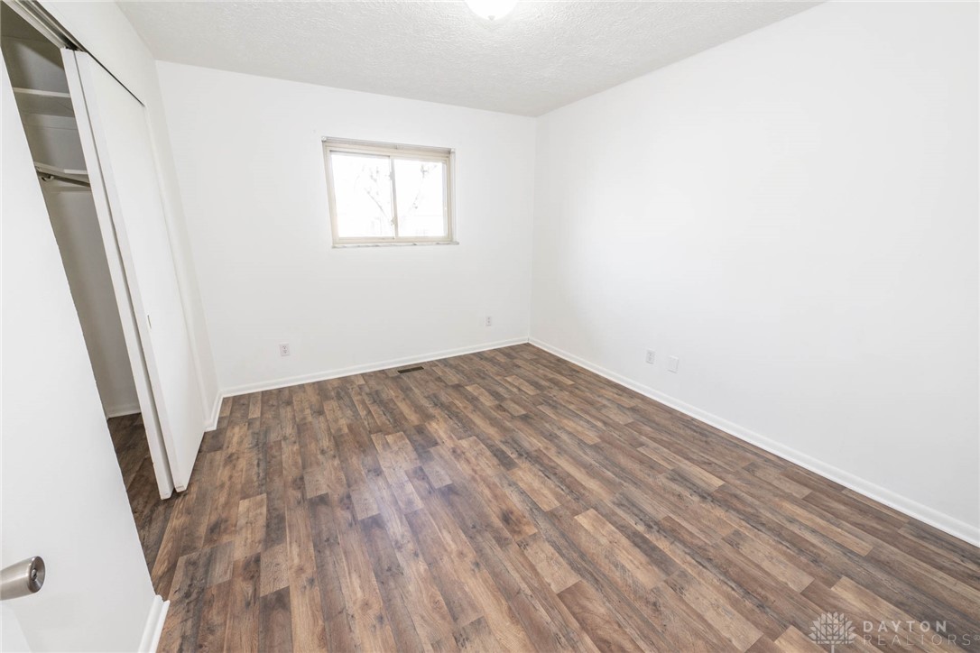 6137 Rosecrest Drive, Dayton, Ohio image 5