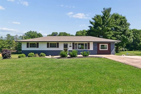 Homes For Sale - 6056 Bardean Drive<br/> West Chester, OH 45069