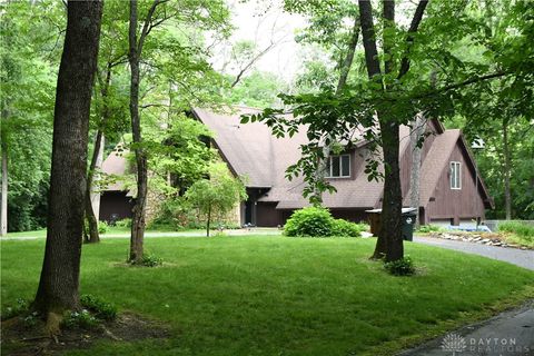 Photo of 6287 Dog Leg Road, Dayton, OH 45415 (MLS # 936764)