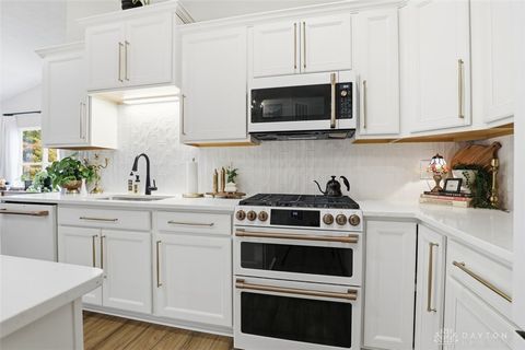 Tiny photo for 5513 Superior Court, Fairfield Twp, OH 45011 (MLS # 946520)