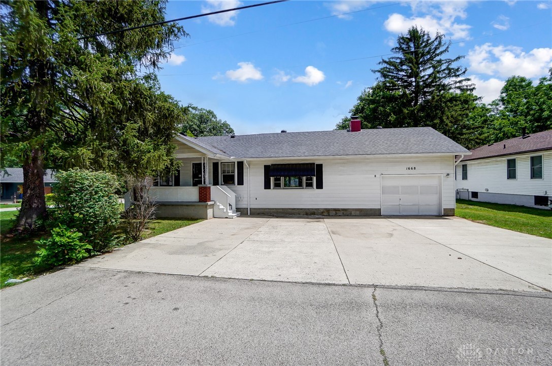 1668 N Central Drive, Beavercreek, Ohio image 7