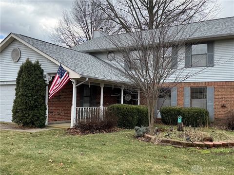 Photo of 6578 Charlesgate Road, Dayton, OH 45424 (MLS # 952228)