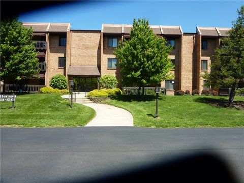 Photo of 1345 Tattersall Road #64, Centerville, OH 45459 (MLS # 958681)