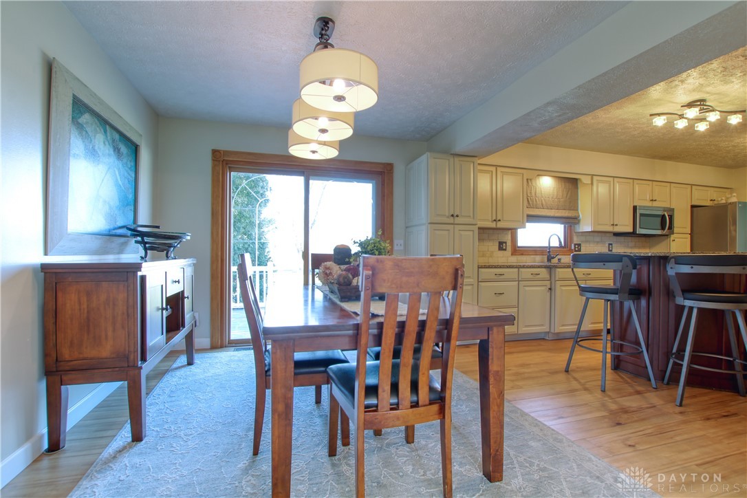 233 N Curry Road, Wilmington, Ohio image 10