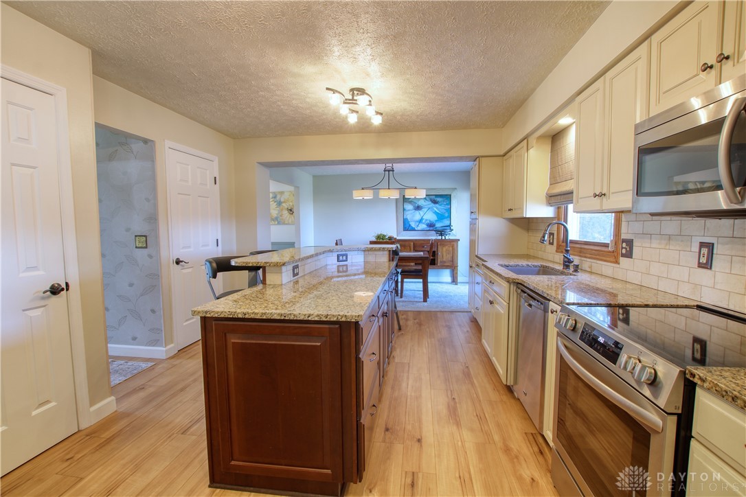 233 N Curry Road, Wilmington, Ohio image 12