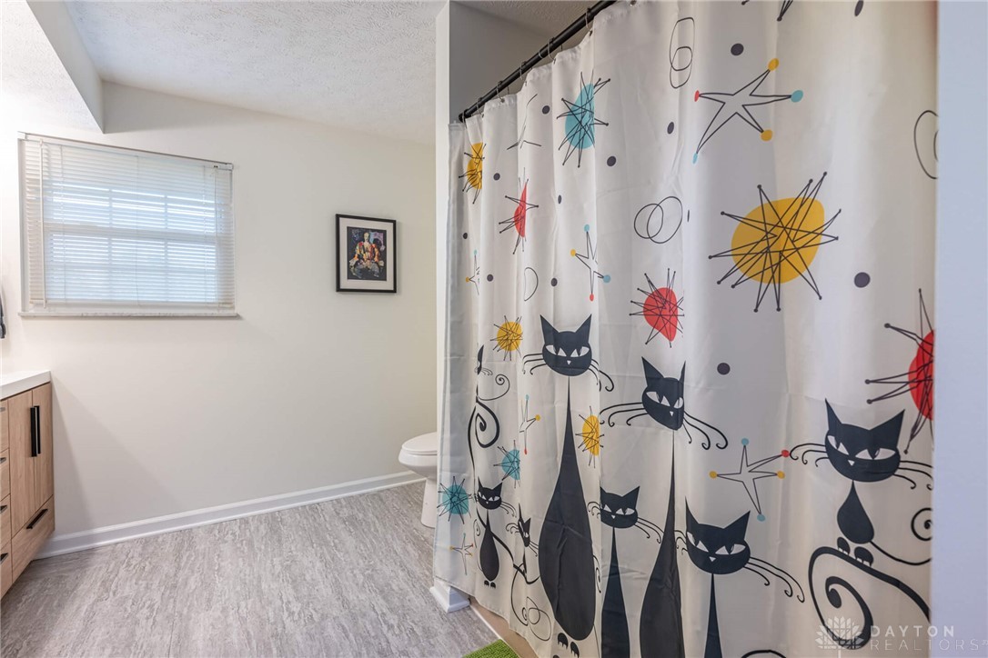 2318 Lantern Hill Drive, Dayton, Ohio image 42