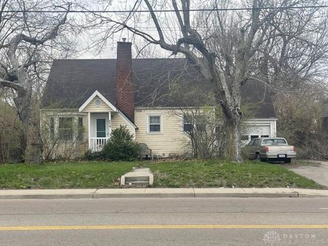 Photo of 814 N Market Street, Troy, OH 45373 (MLS # 956660)