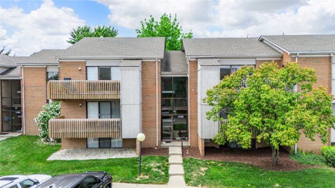 Condo For Sale - 1103 Arrowhead Crossing #C<br/> Montgomery County, West Carrollton, OH 45449