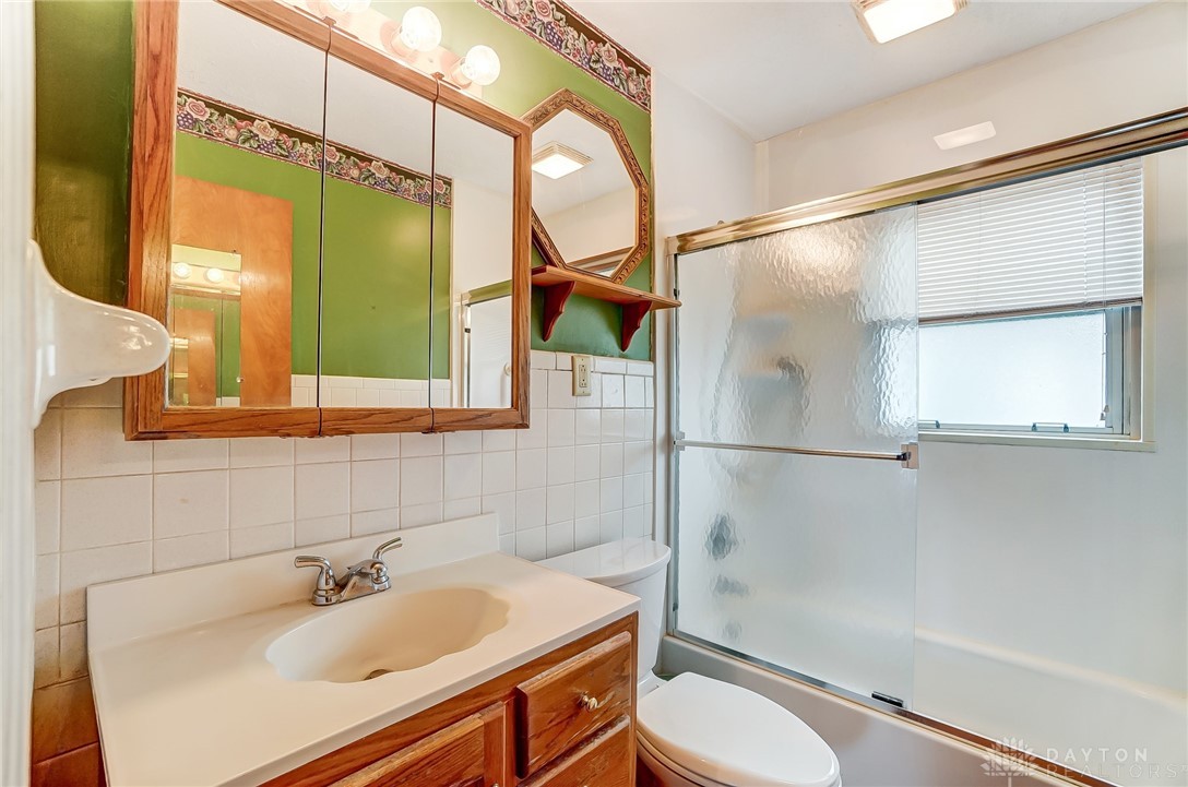 1846 Hearthstone Drive, Dayton, Ohio image 17