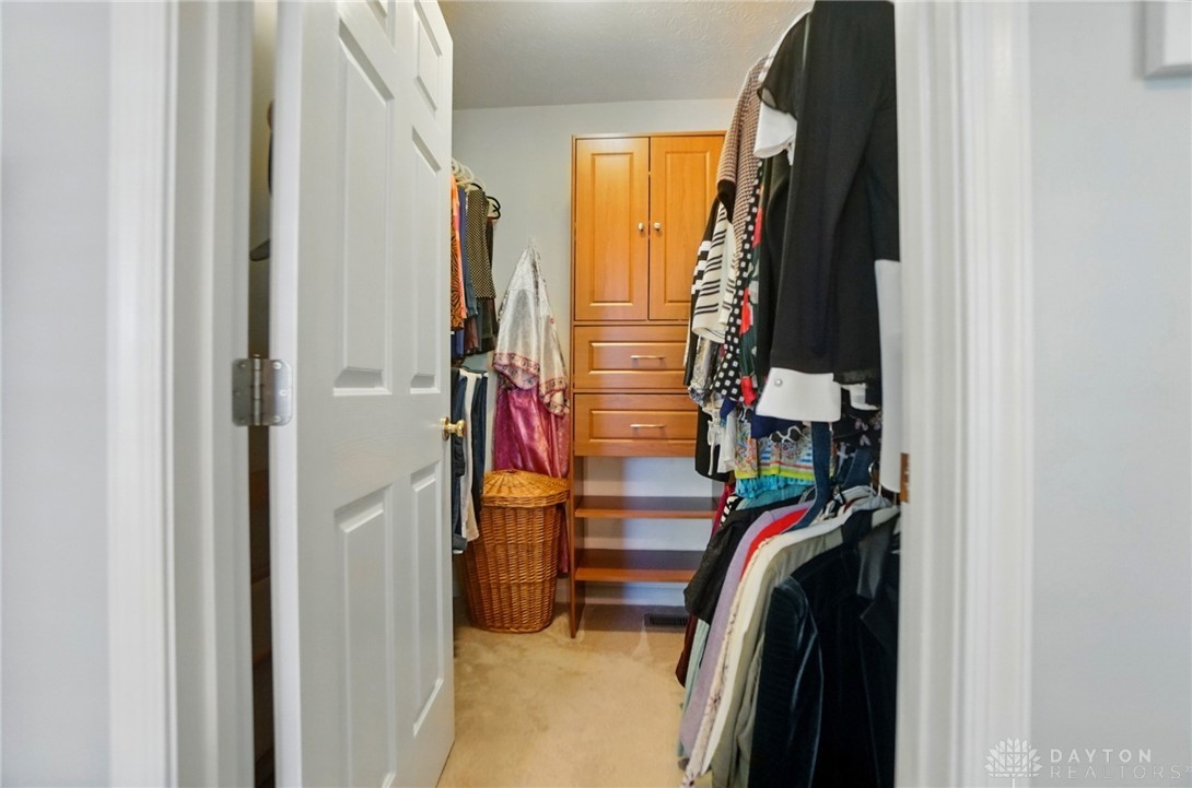 1045 Umbreit Court, Miamisburg, Ohio image 41