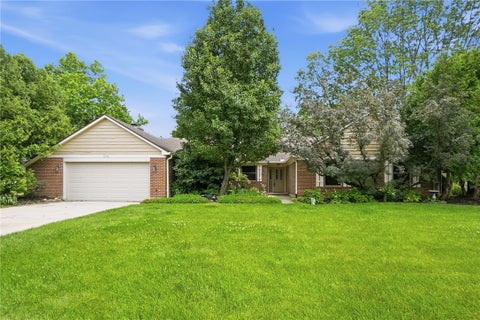 Homes For Sale - 196 Cambria Drive<br/> Beavercreek, OH 45440