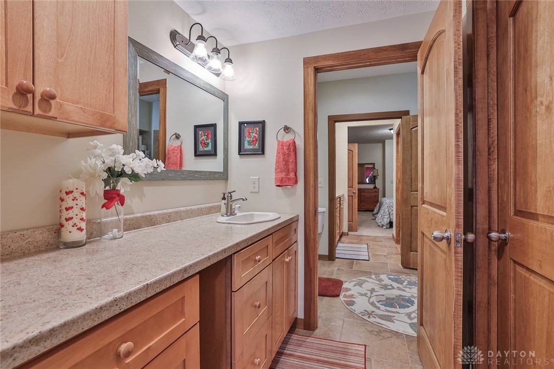 Residential, Clarksville, Ohio image 39