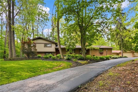 Photo of 2780 E Spring Valley Pike, Washington Twp, OH 45458 (MLS # 958142)