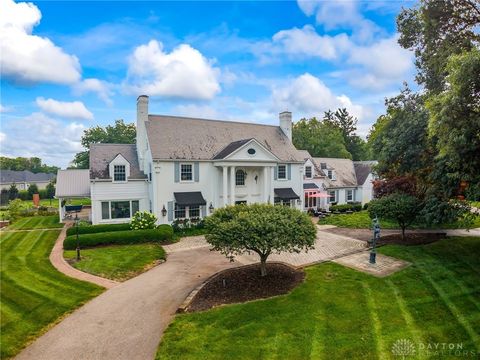 Photo of 1550 Creekwood Drive, Troy, OH 45373 (MLS # 940535)