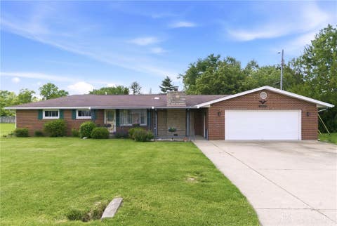 Homes For Sale - 3071 Axe Drive<br/> Bath, OH 45324
