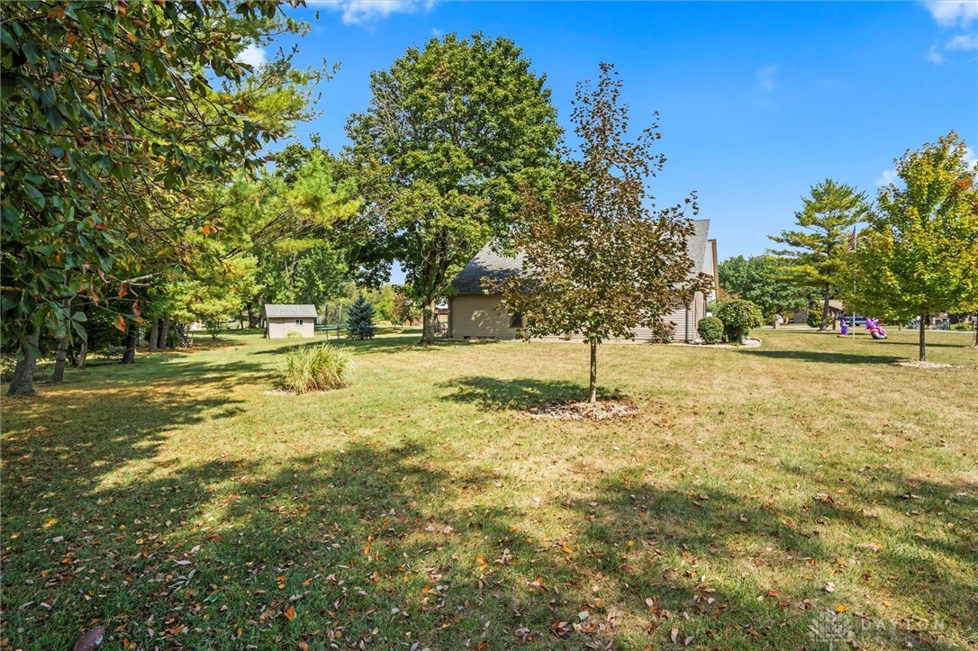 345 Boone Drive, Troy, Ohio image 4