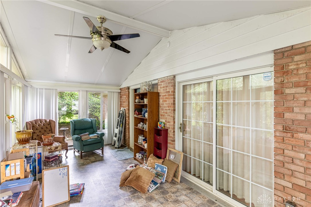 3222 Delrey Road, Springfield, Ohio image 18