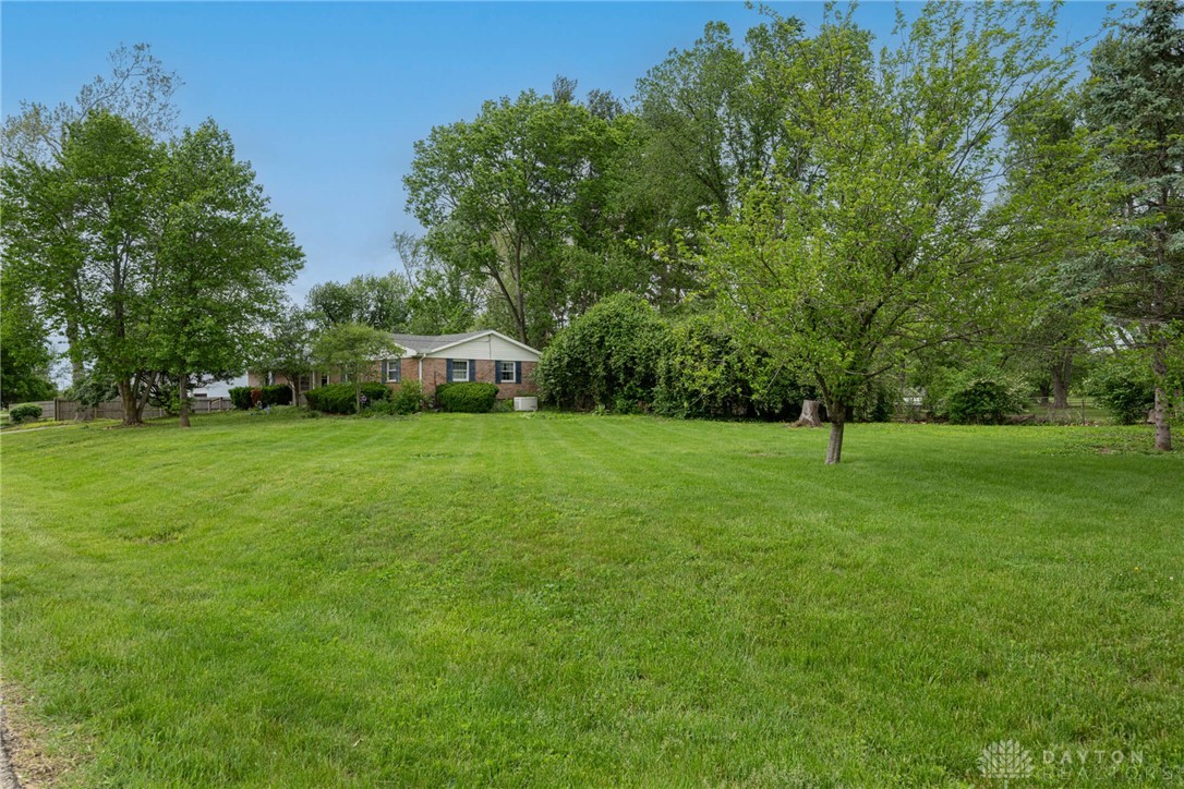 3222 Delrey Road, Springfield, Ohio image 1