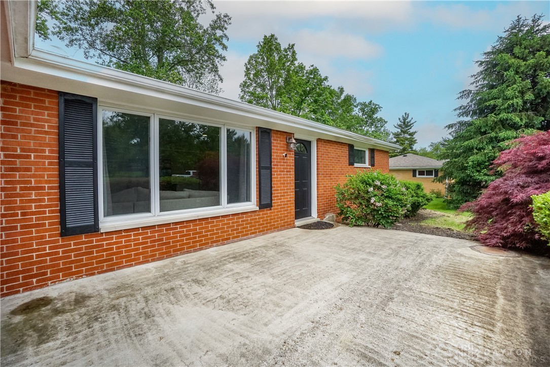 7387 Robin Drive, Maineville, Ohio image 2