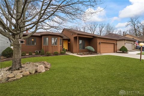 Photo of 45 Colony Park Drive, Troy, OH 45373 (MLS # 949610)