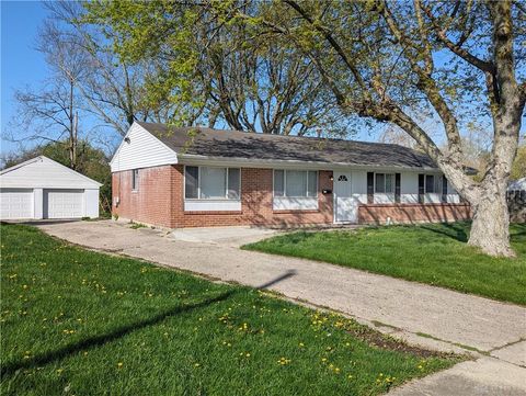 22 W Routzong Drive, Fairborn, OH 45324 - #: 909082