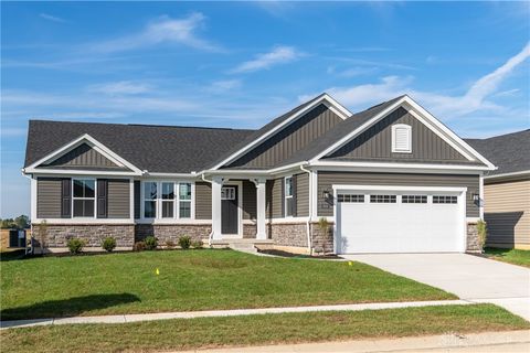 Photo of 3505 Arrowwood Street, Tipp City, OH 45371 (MLS # 948229)