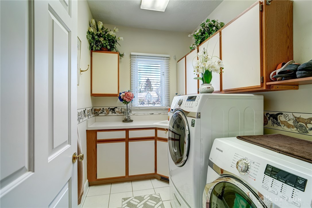 4649 Schrubb Drive, Dayton, Ohio image 27