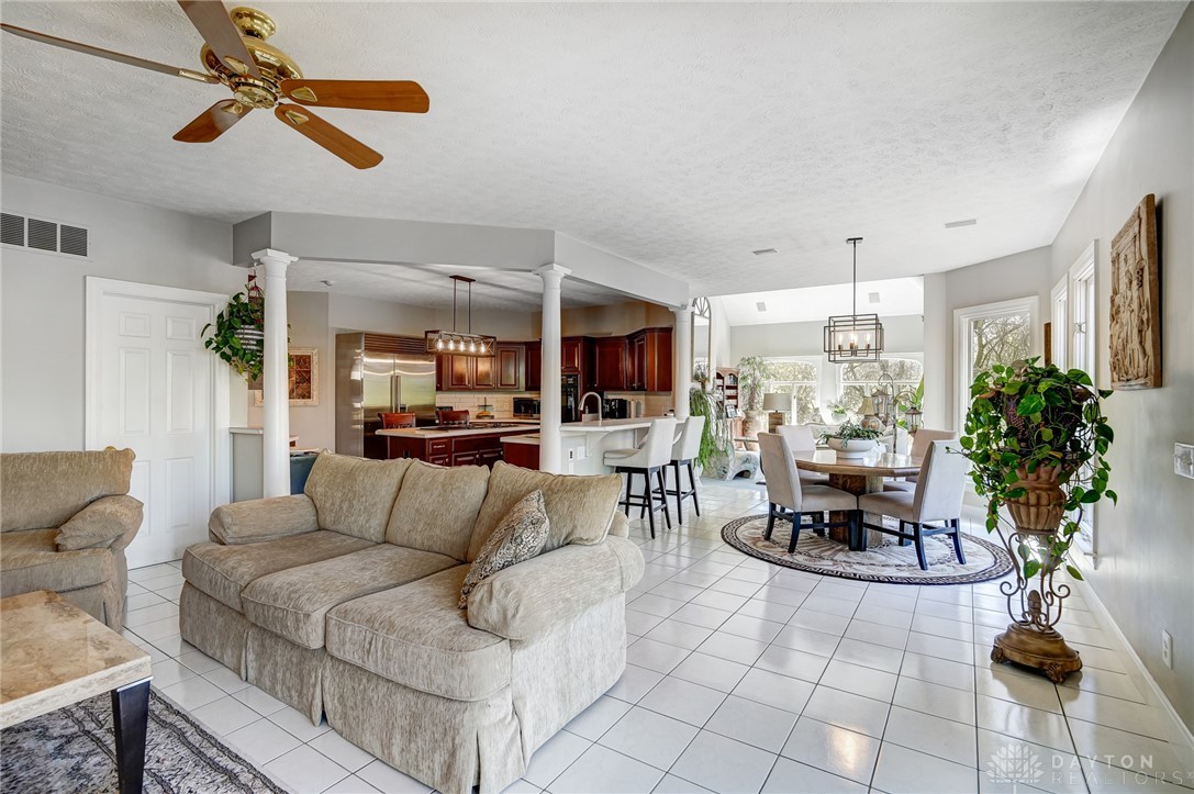4649 Schrubb Drive, Dayton, Ohio image 12