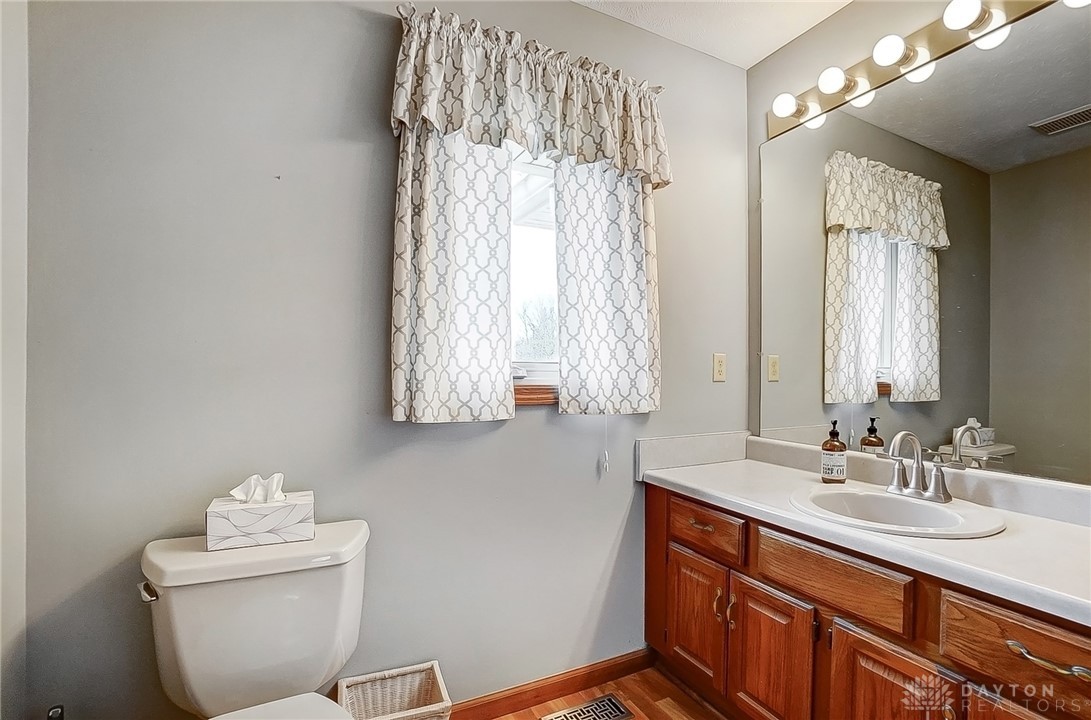 1733 W Old 122 Road, Lebanon, Ohio image 21