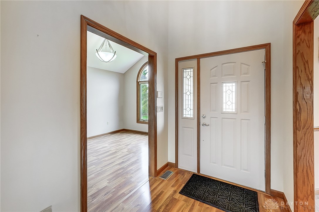 1733 W Old 122 Road, Lebanon, Ohio image 13