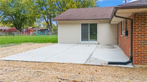 Tiny photo for 5165 Wilmington Pike, Dayton, OH 45440 (MLS # 947064)