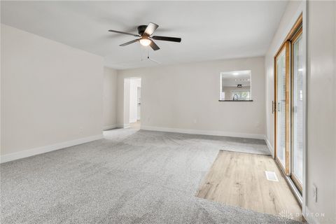 Tiny photo for 5165 Wilmington Pike, Dayton, OH 45440 (MLS # 947064)