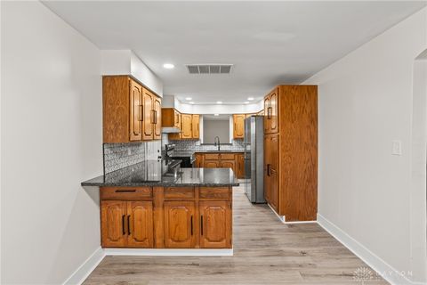 Tiny photo for 5165 Wilmington Pike, Dayton, OH 45440 (MLS # 947064)