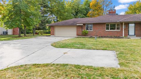 Tiny photo for 5165 Wilmington Pike, Dayton, OH 45440 (MLS # 947064)