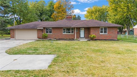 Photo of 5165 Wilmington Pike, Dayton, OH 45440 (MLS # 947064)