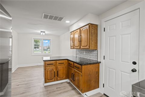 Tiny photo for 5165 Wilmington Pike, Dayton, OH 45440 (MLS # 947064)