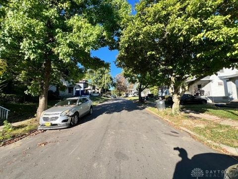 Tiny photo for 124 Knecht Drive, Dayton, OH 45405 (MLS # 946174)