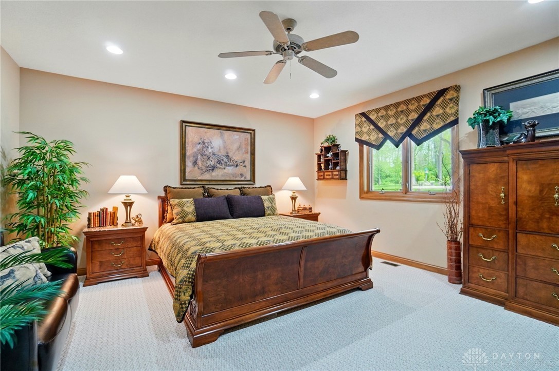 1585 Oakwood Trail, Beavercreek Township, Ohio image 43