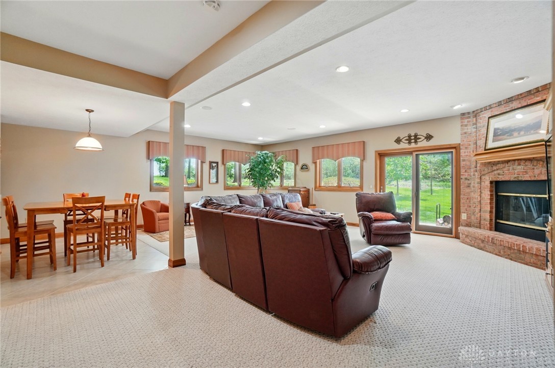 1585 Oakwood Trail, Beavercreek Township, Ohio image 40