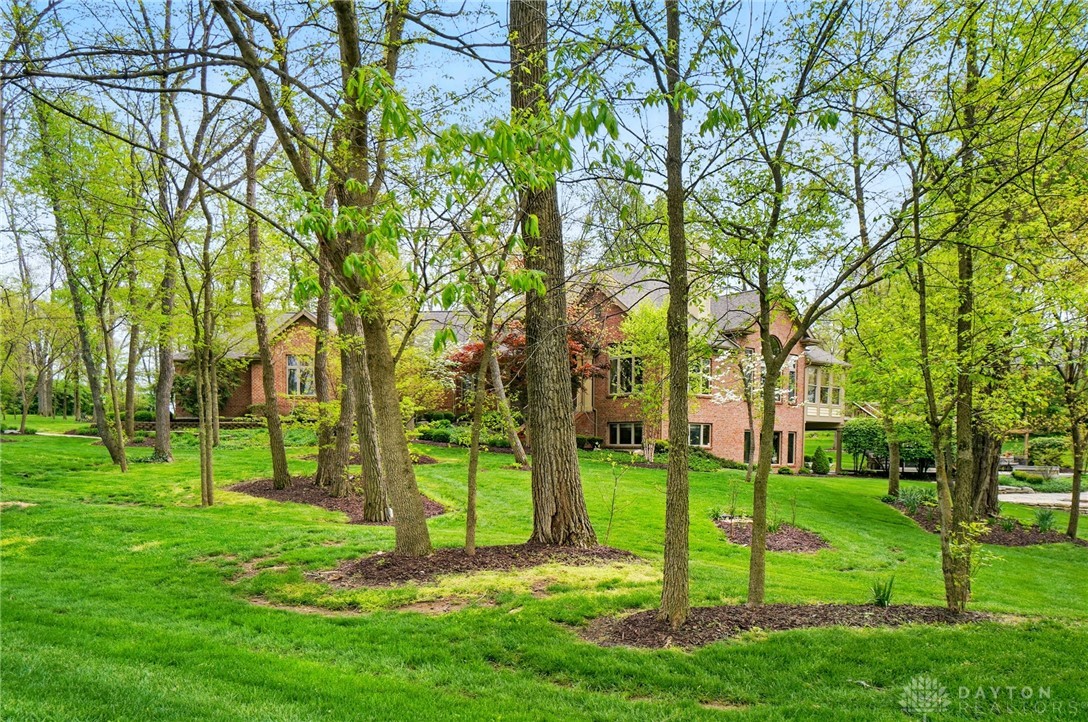 1585 Oakwood Trail, Beavercreek Township, Ohio image 4